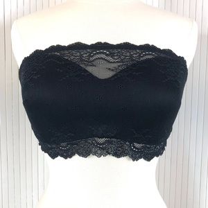 NWOT Spanx Undie-Tectable Bandeau Bra